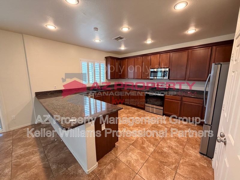 24733 W Vista Norte St - Photo 6 of 27
