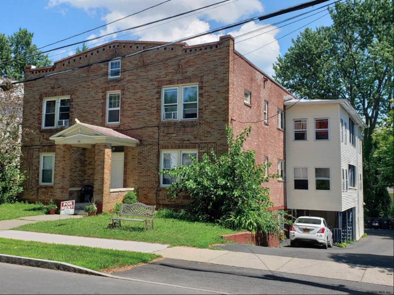 40 Parkwood St