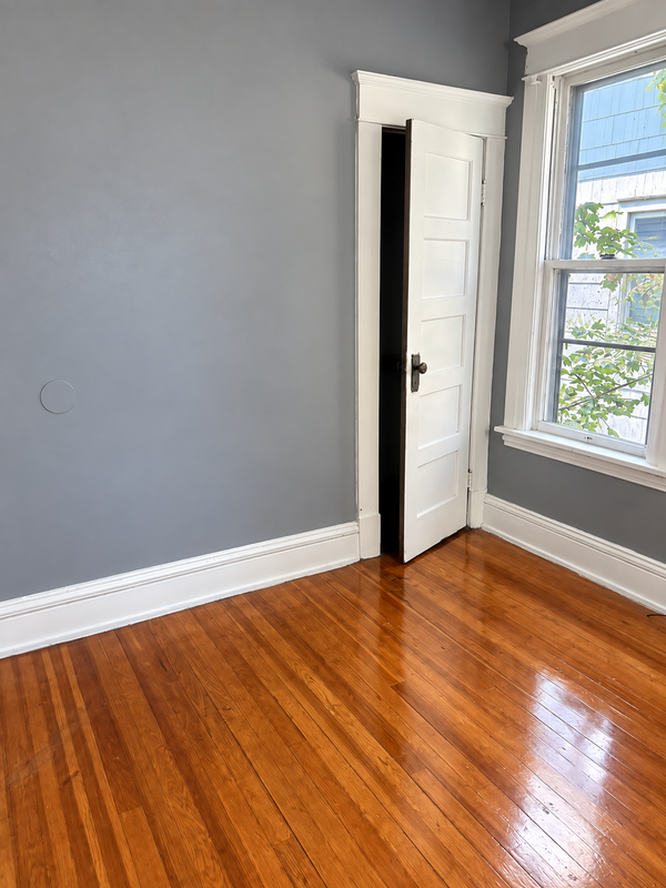354 Quail St - Photo 3 of 12
