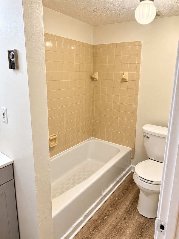 350 Madison Ave - Photo 5 of 7