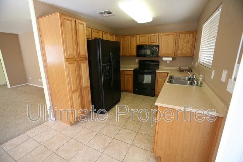 17476 W Ventura St - Photo 5 of 15