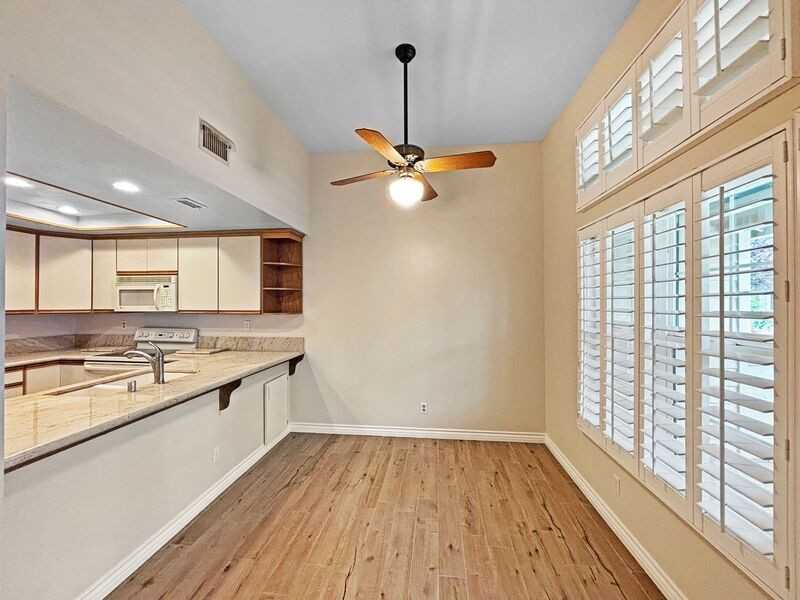 3147 Old Bridgeport Way - Photo 5 of 28