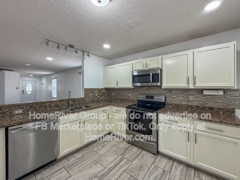4808 Cedar Crest Dr - Photo 3 of 20