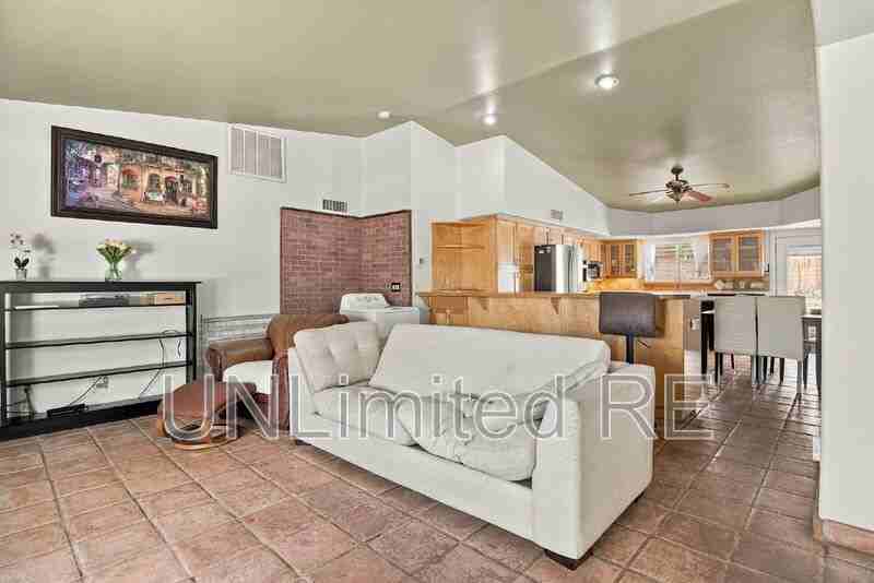 3565 N Manor Rd - Photo 7 of 35
