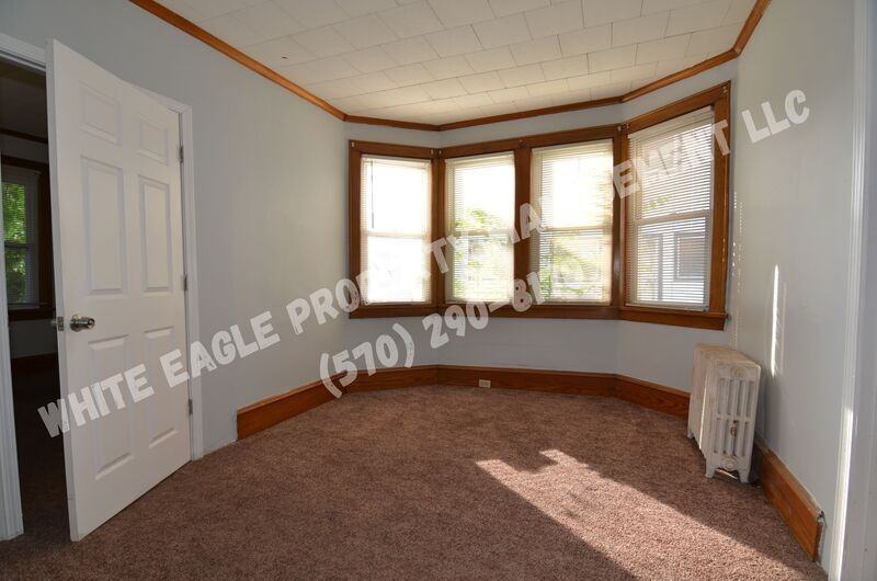 313 William St #1 - Photo 4 of 22