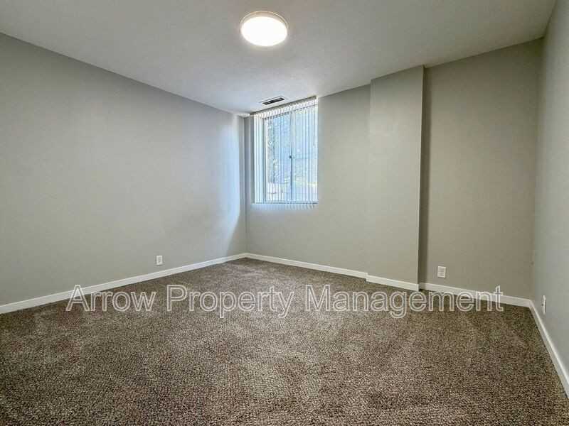 2501 N St - Photo 7 of 13