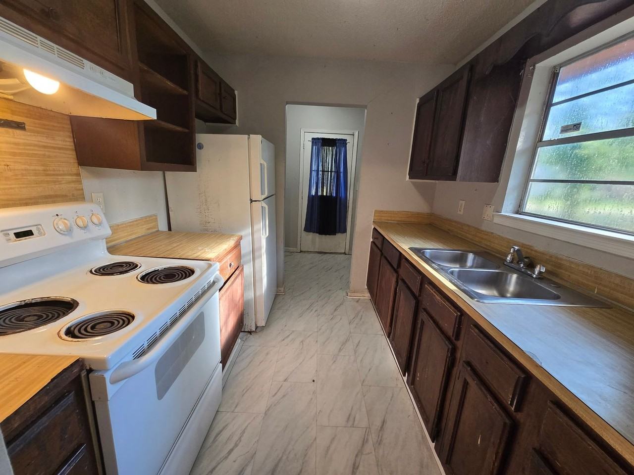 6125 Oakleigh Rd - Photo 4 of 14
