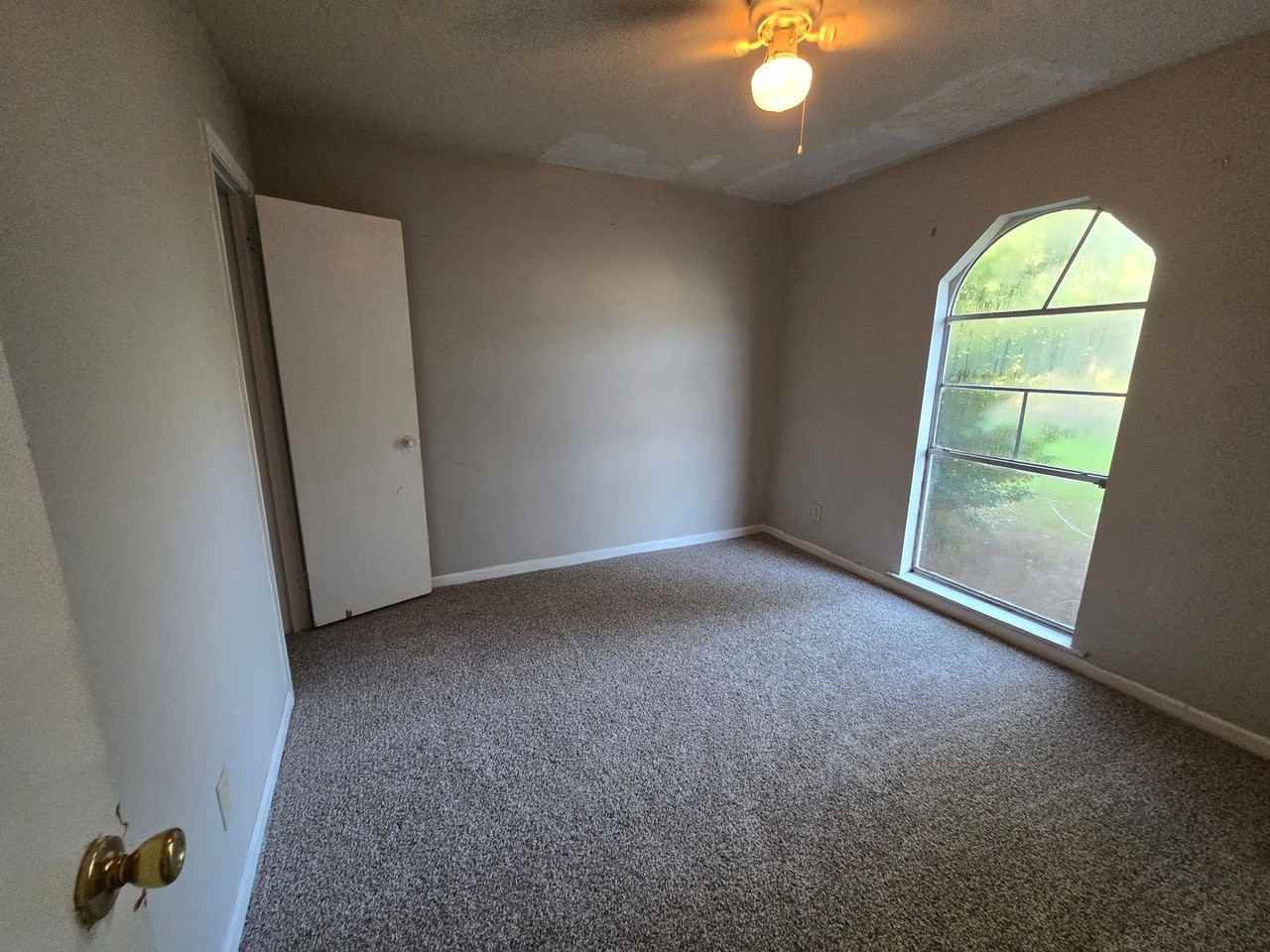6125 Oakleigh Rd - Photo 6 of 14