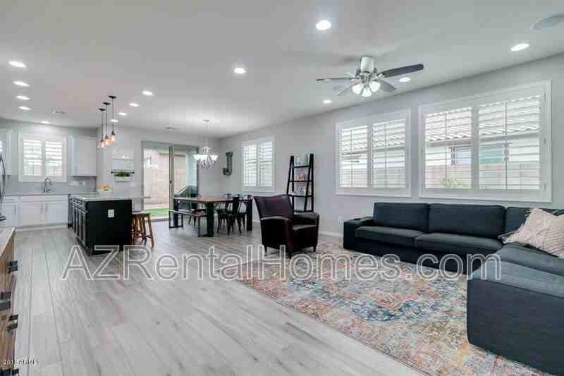 3438 E Russell St - Photo 5 of 28