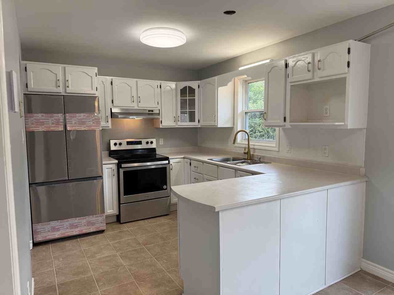 75 James Street - Photo 2 of 18