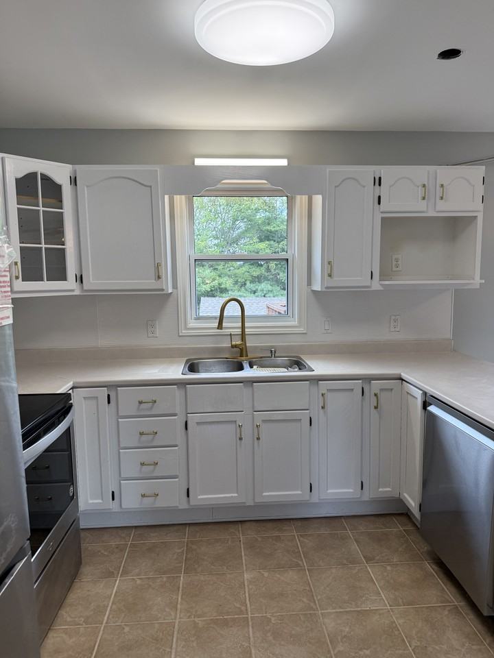 75 James Street - Photo 3 of 18