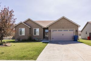 featured image of 5172 Ryanne Way