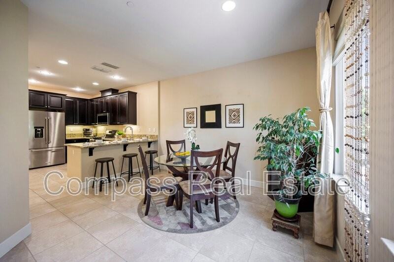 265 Esfahan Ct - Photo 5 of 24