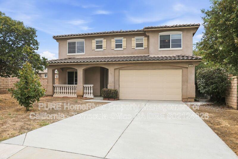 31281 E Pointe Ct - Photo 2 of 16