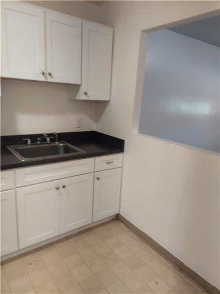 25 Brooks Ave #19 - Photo 4 of 9