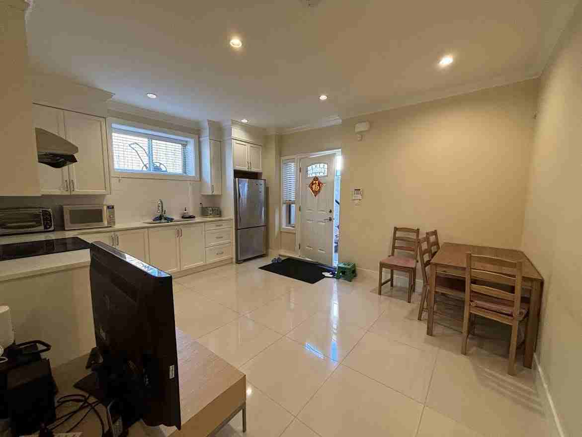 5775 Kitchener Street - Photo 7 of 20