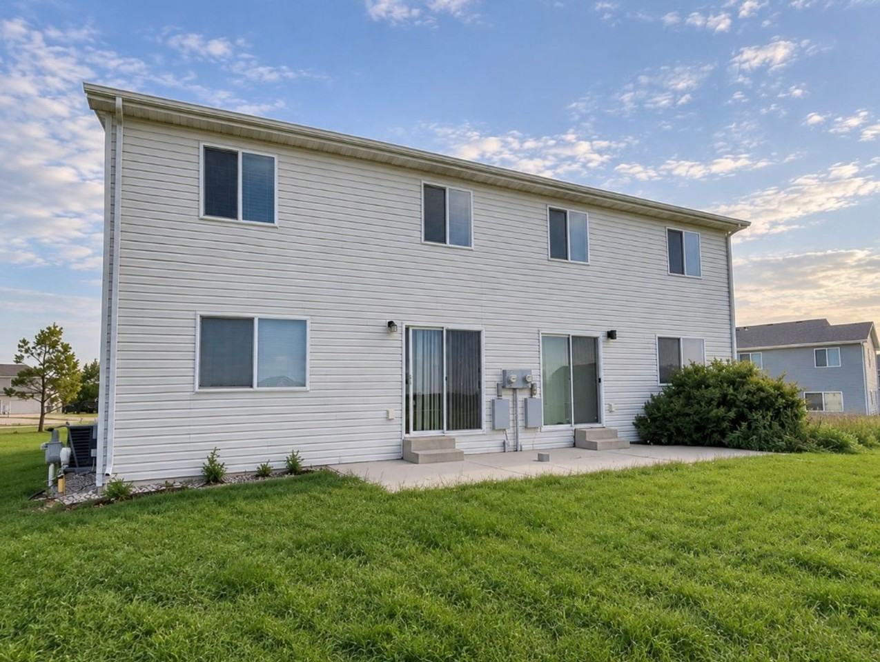 804 Nighthawk Dr - Photo 2 of 12