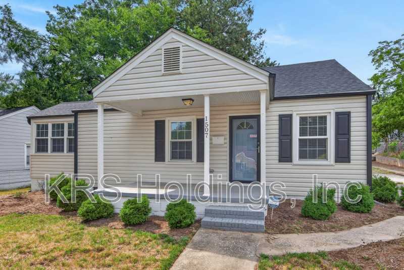 1507 Robinhood Rd - Photo 2 of 28