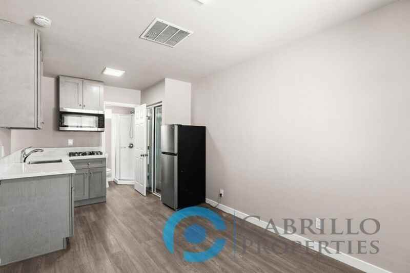 4423 52nd St #2D - Photo 4 of 16