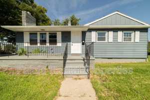 featured image of 1739 Lincoln Ave