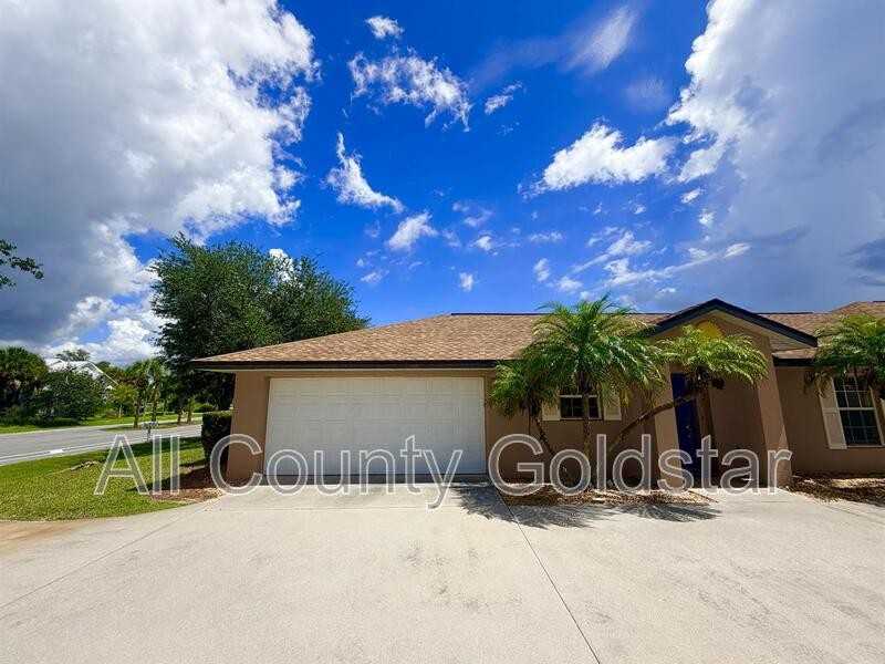 213 Rotonda Blvd W #C - Photo 3 of 5
