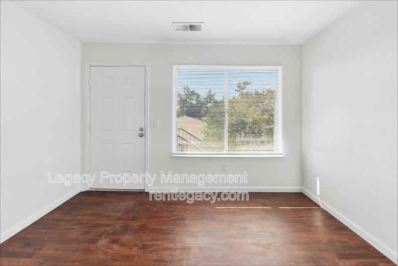 2630 Darwin St #11 - Photo 3 of 18