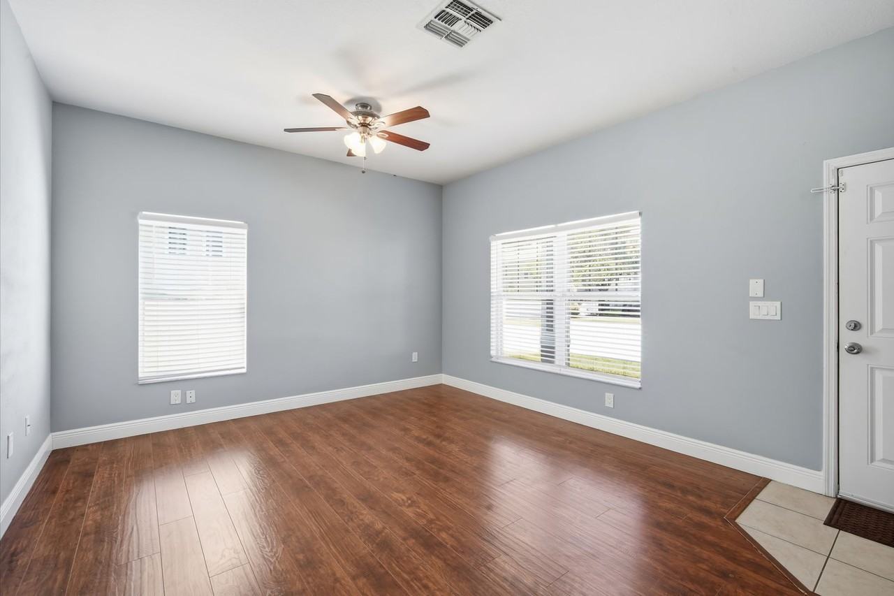 7605 N Dixon Ave - Photo 5 of 26