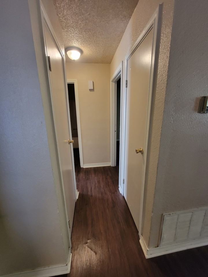 Tyler Duplexes - Photo 7 of 10