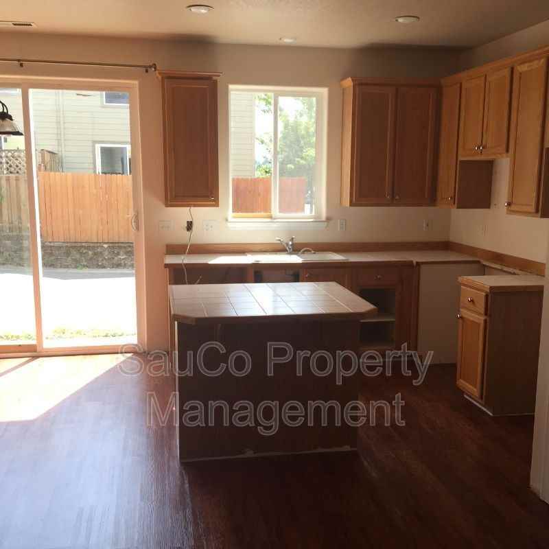 5914 Se 16th Loop - Photo 2 of 6