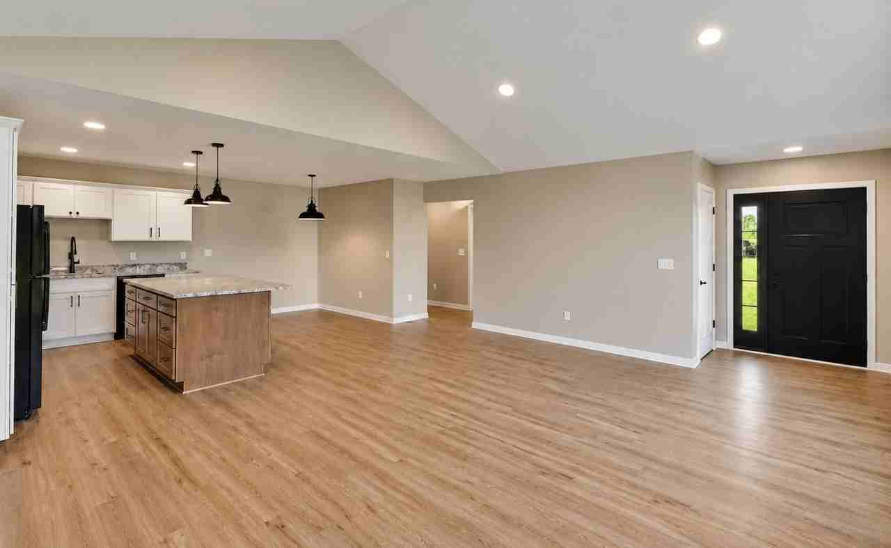 2241 Haborn Dr - Photo 2 of 3