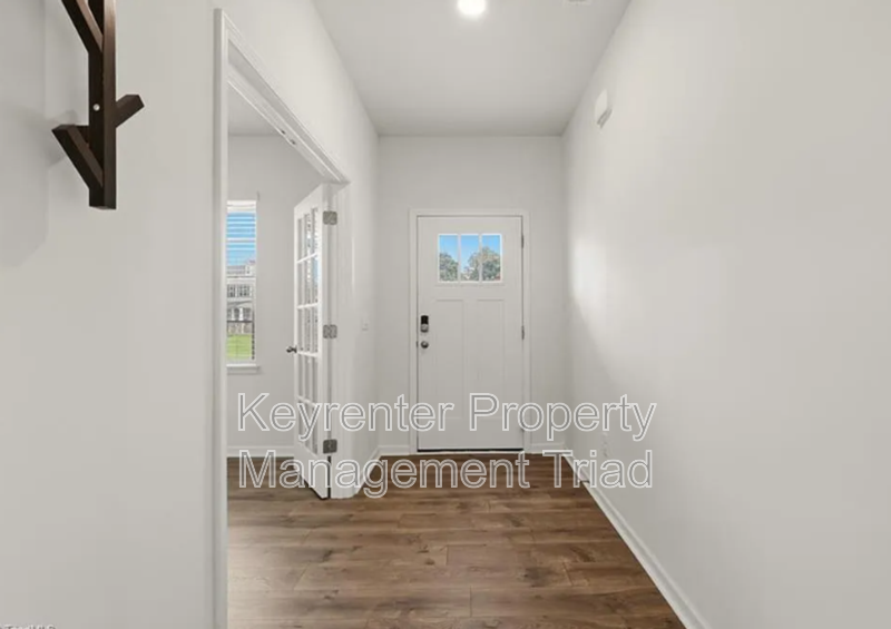 7448 Buckpasser Dr - Photo 6 of 49