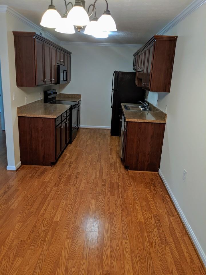 Chariot Run Apartments - Photo 7 of 40