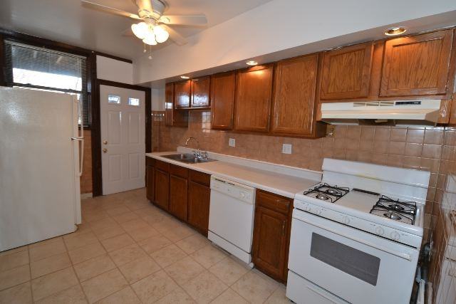 3243 N Damen Ave #3 - Photo 2 of 20