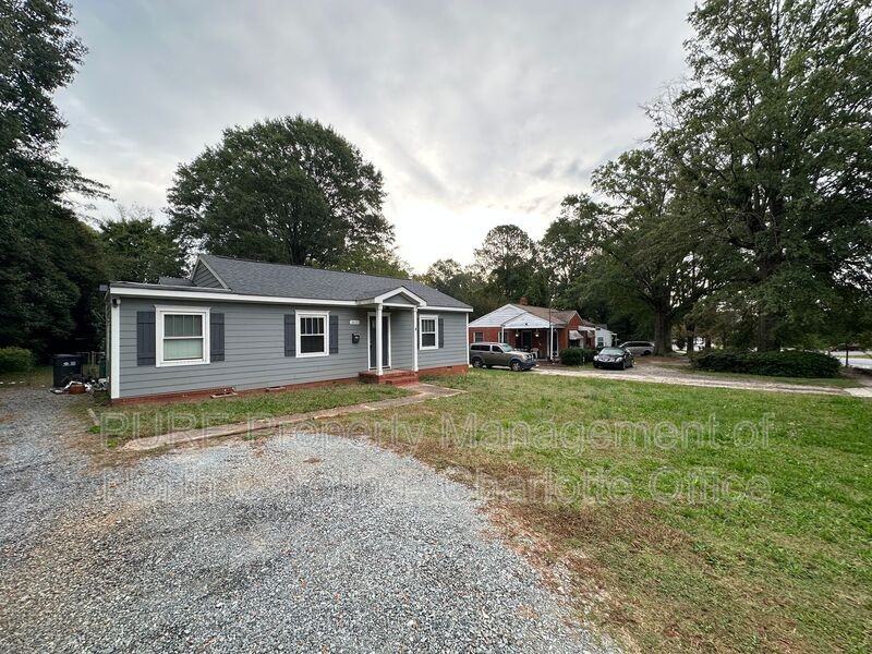2615 Ashley Rd - Photo 2 of 37
