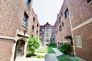 3121 N Hamlin Ave #2M - Photo 1 of 1