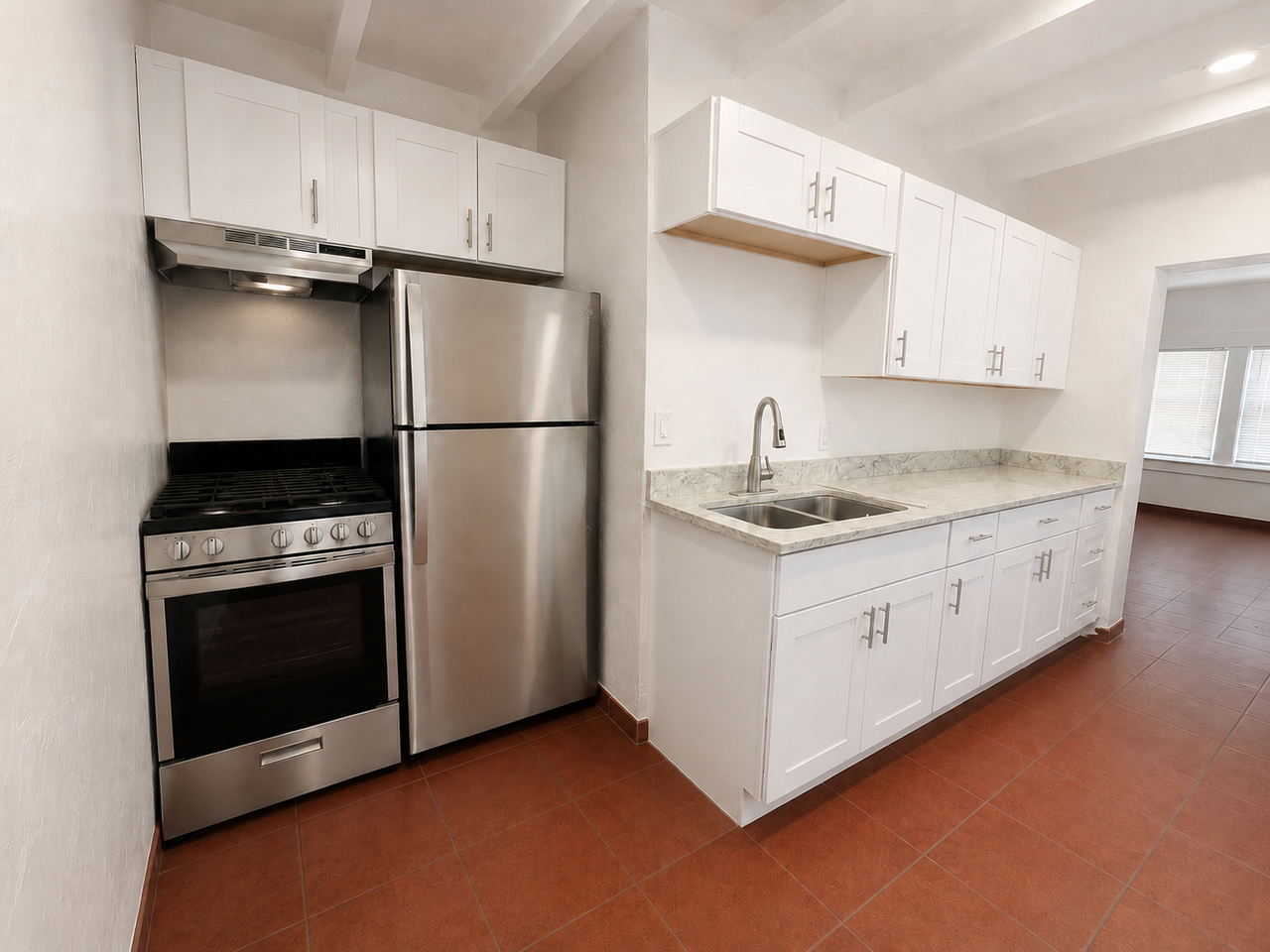 2945-2955 N Cherry Avenue - Photo 6 of 17