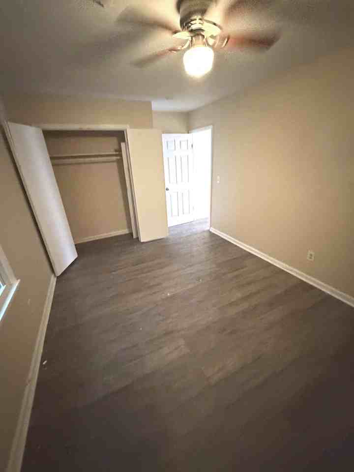 2501 Lumpkin Court - Photo 6 of 9