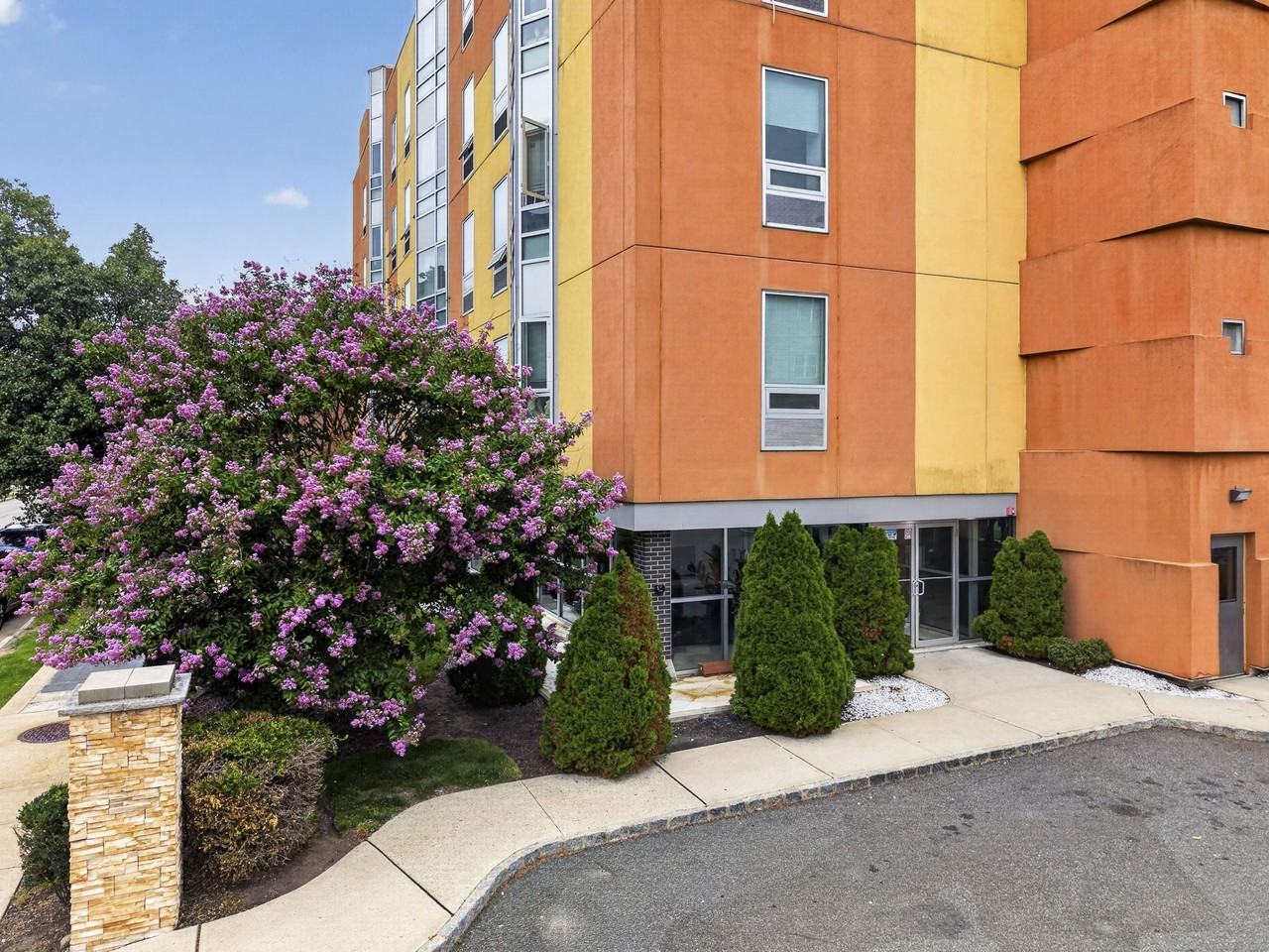 110 Halsted Street - Photo 4 of 50