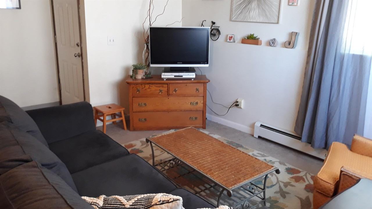Somerville Dr, 2831, #B - Photo 4 of 9