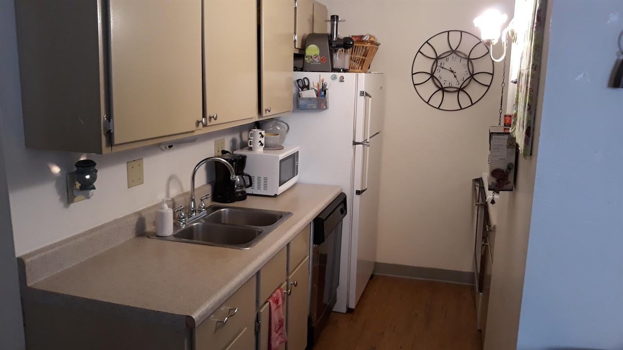 Somerville Dr, 2831, #B - Photo 5 of 9