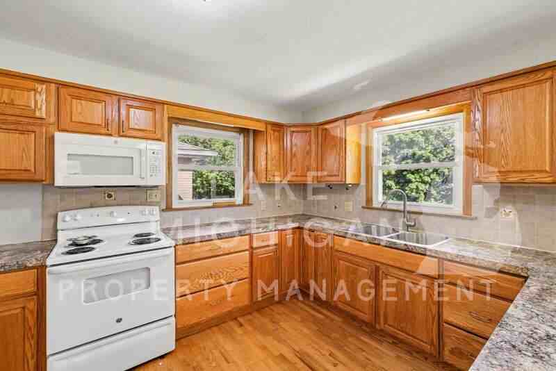 3108 Ottogan St - Photo 3 of 18
