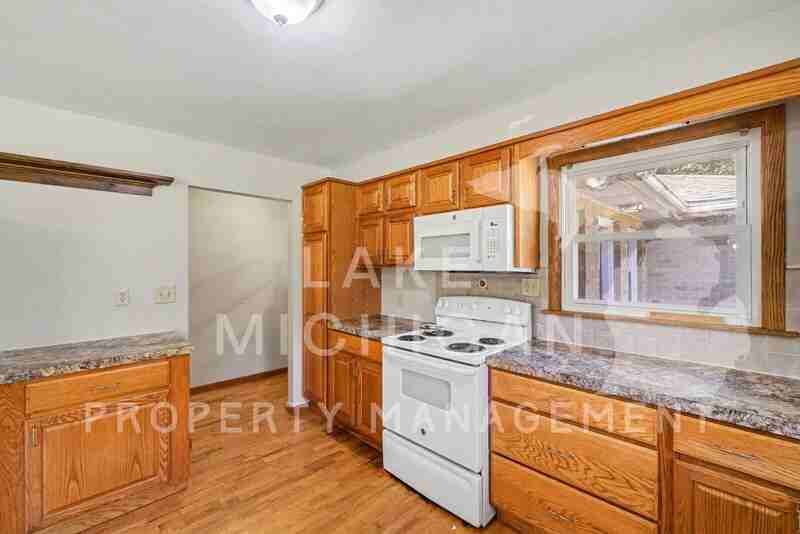 3108 Ottogan St - Photo 4 of 18