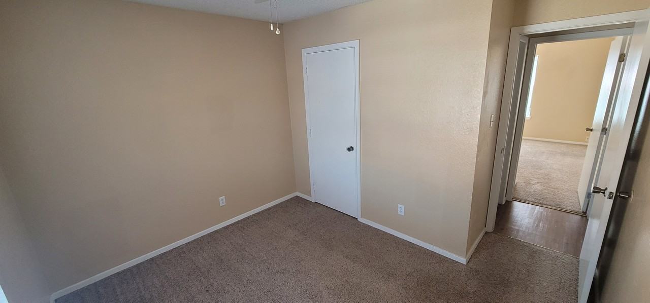 North Ridge Apartments - Photo 6 of 36