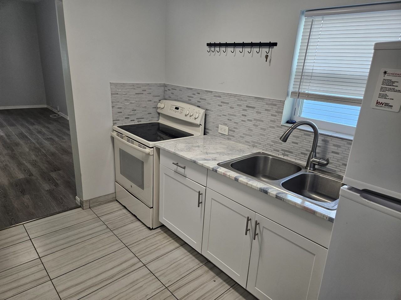 306 Turner Street - Photo 4 of 29