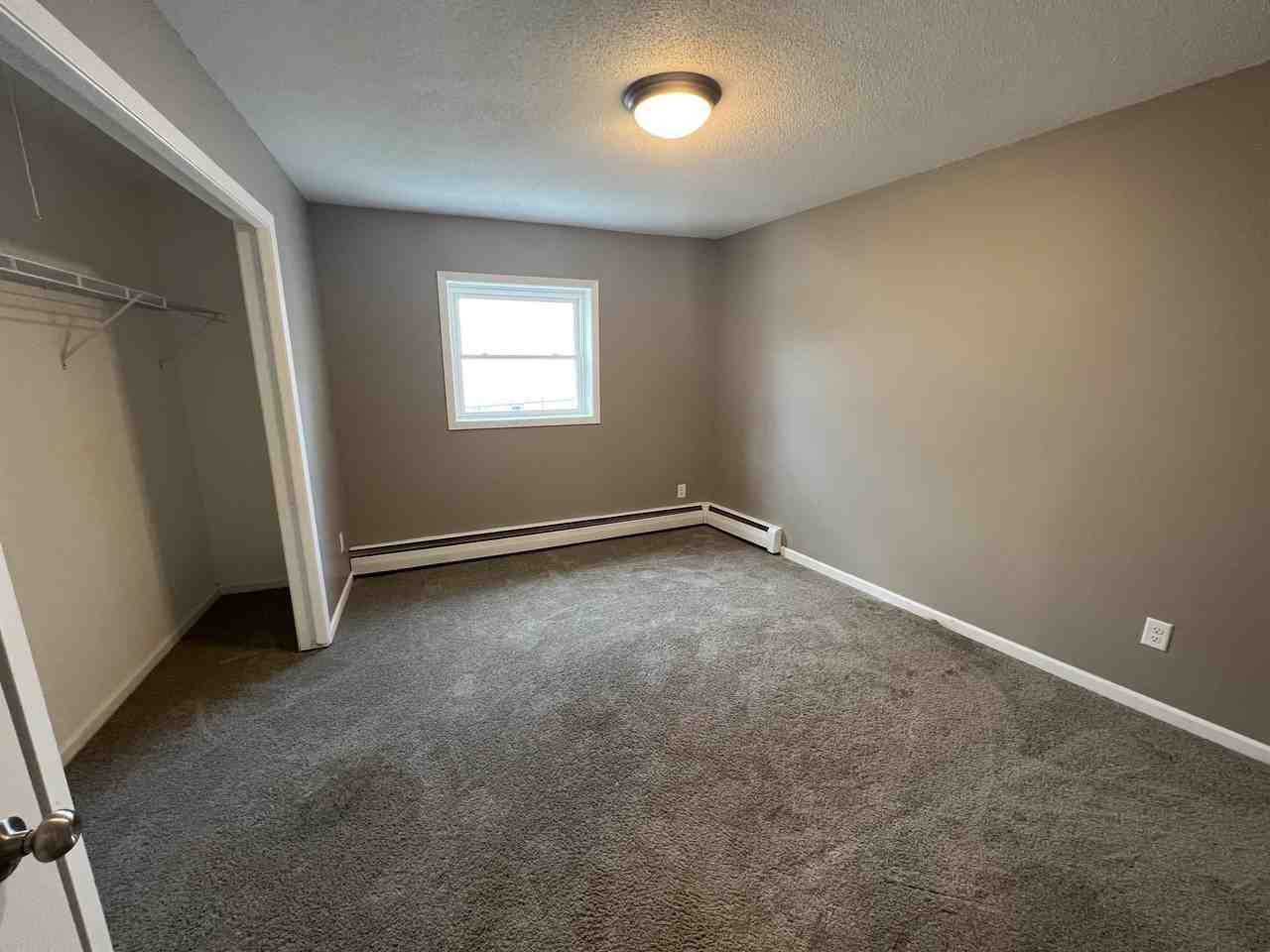 74 Birch Ave S - Photo 4 of 7