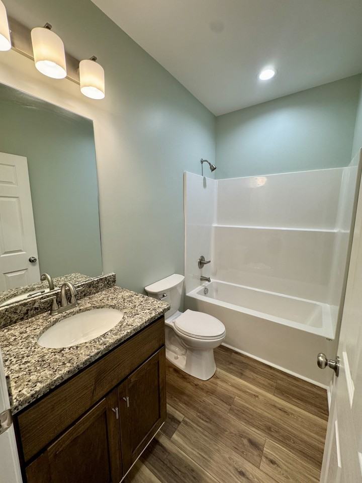 16592 Jamilynn Drive - Photo 4 of 10