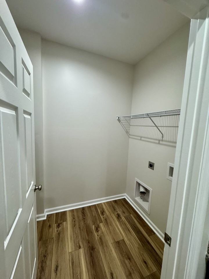 16592 Jamilynn Drive - Photo 5 of 10