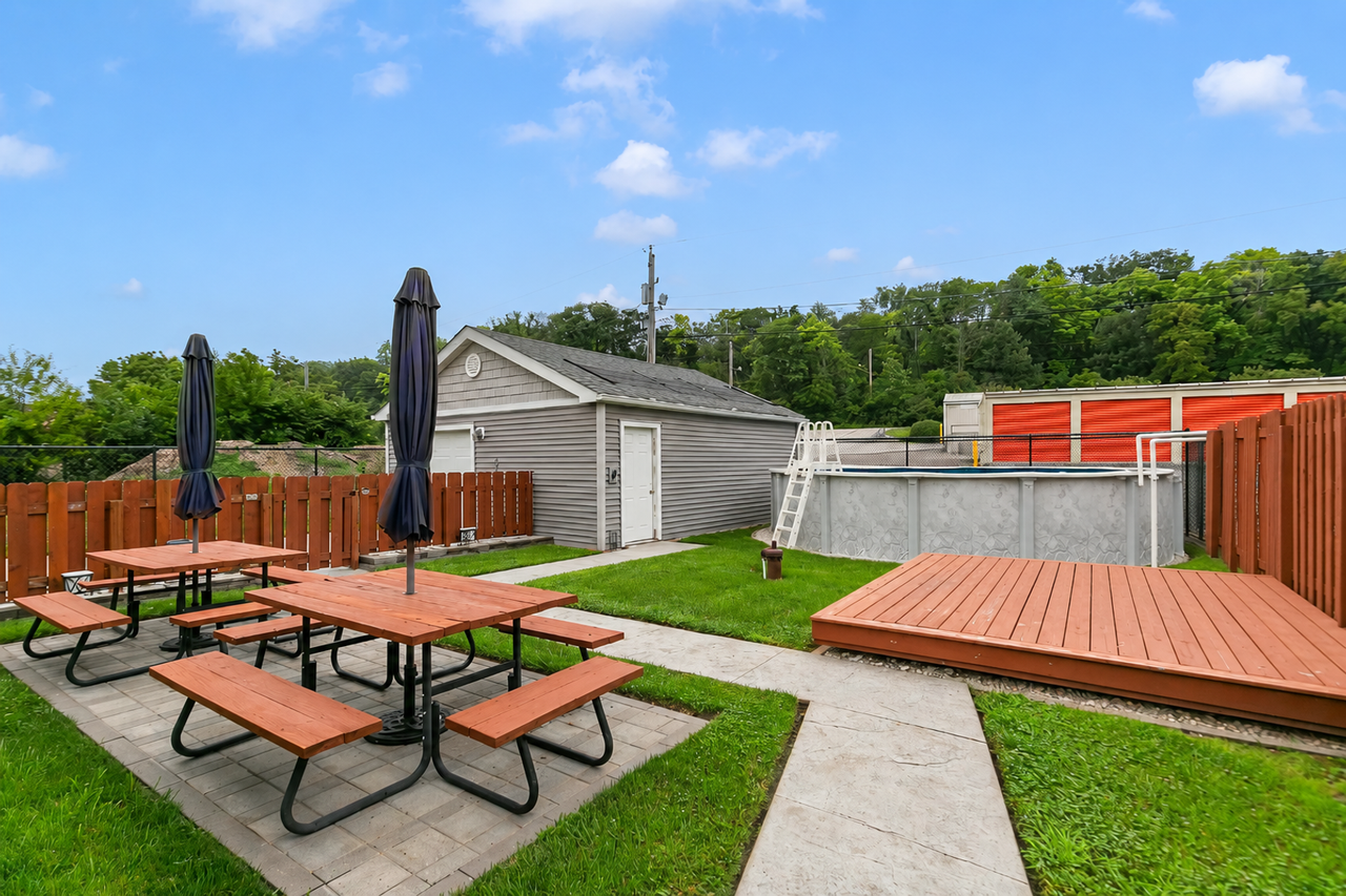 2621 47th Ave - Photo 6 of 12