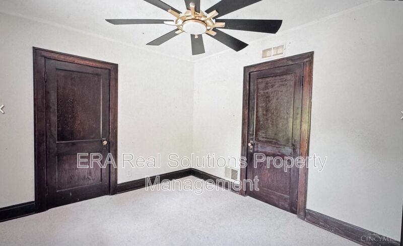 6390 Meis Ave - Photo 4 of 5