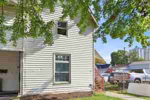 featured image of 118 1/2 Logan Ave